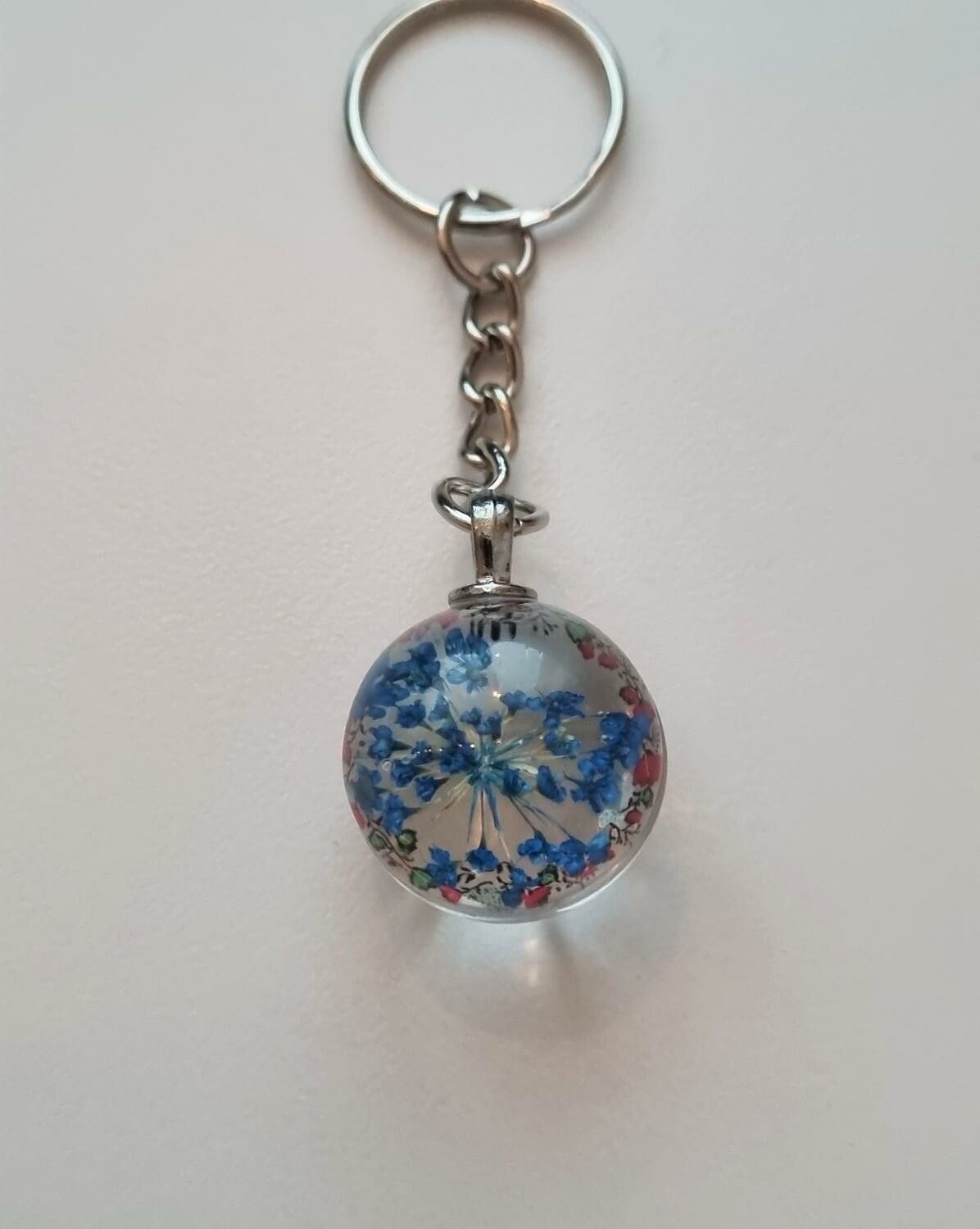 Nyckelring med rund glasberlock (blå)