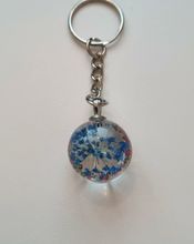 Nyckelring med rund glasberlock (blå)