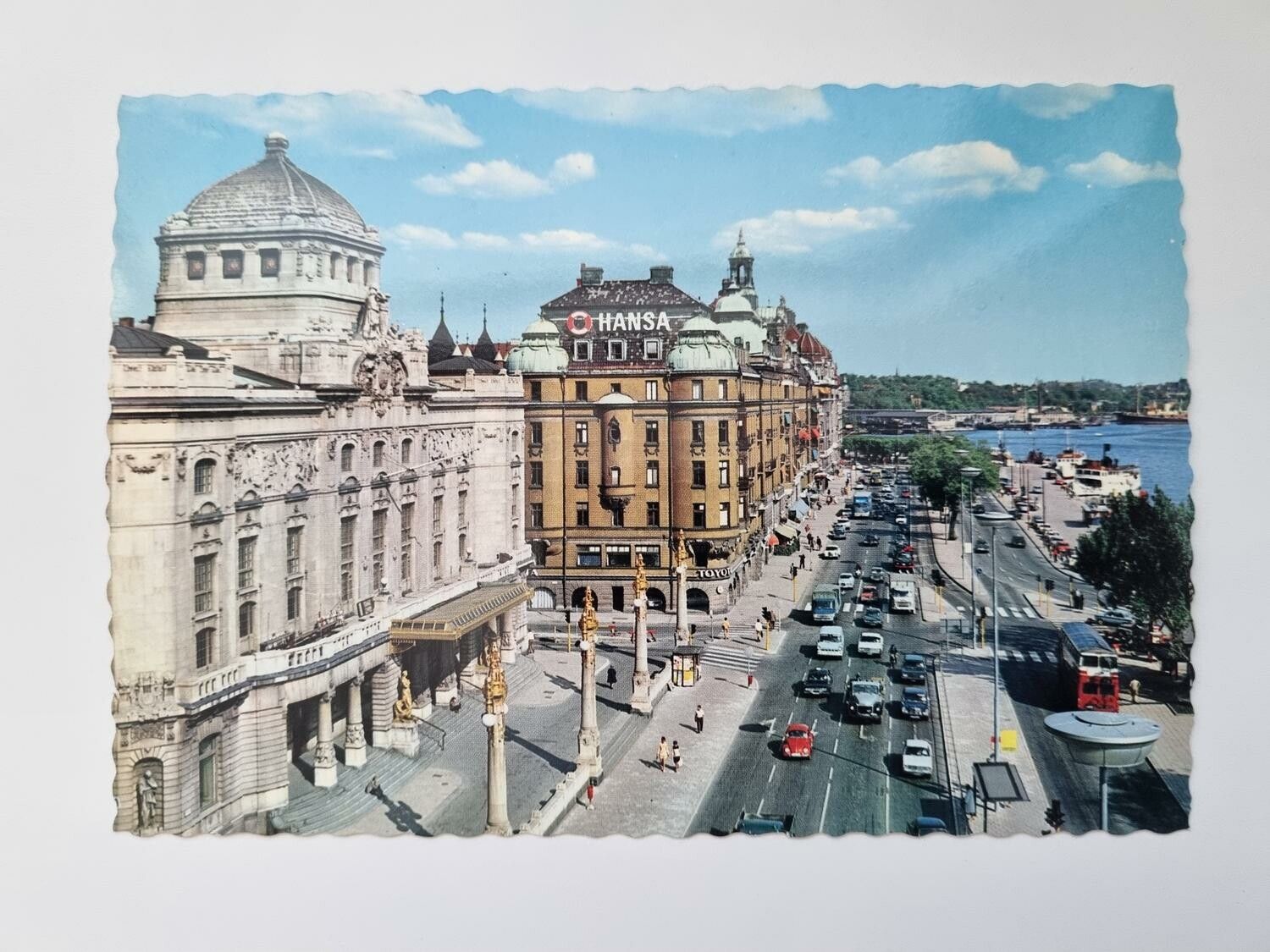 Vykort - Stockholm, Kungliga Dramatiska Teatern och Strandvägen