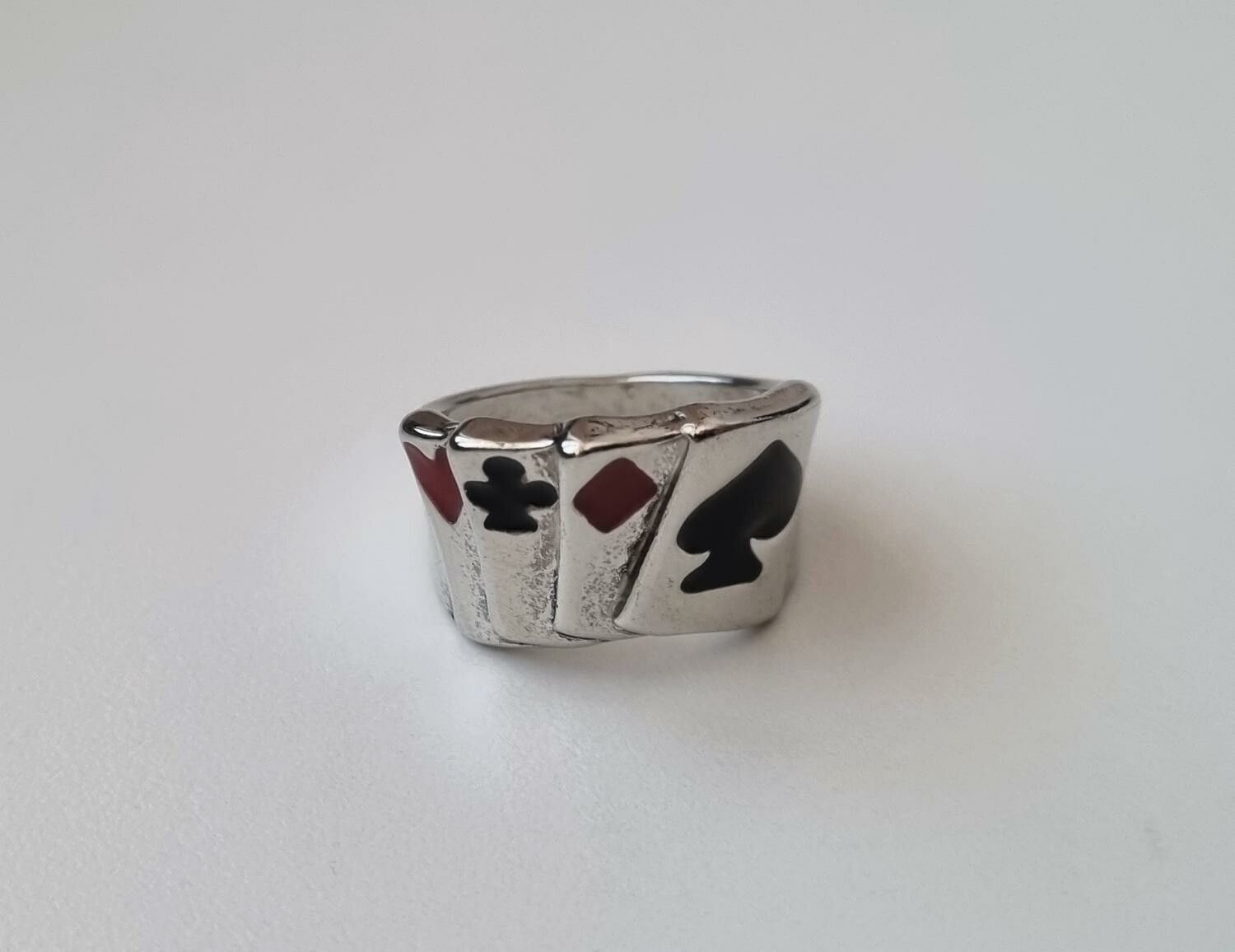 Antiksilverfärgad ring - Spelkort (17,7 mm innermått, vikt 8,5 gram)