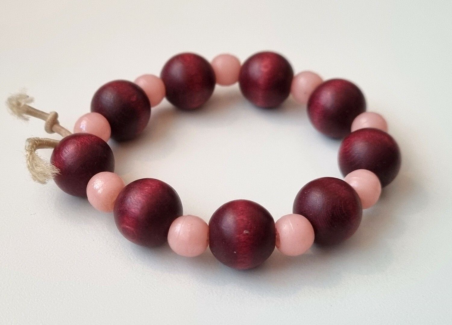 Simpelt litet armband med pärlor