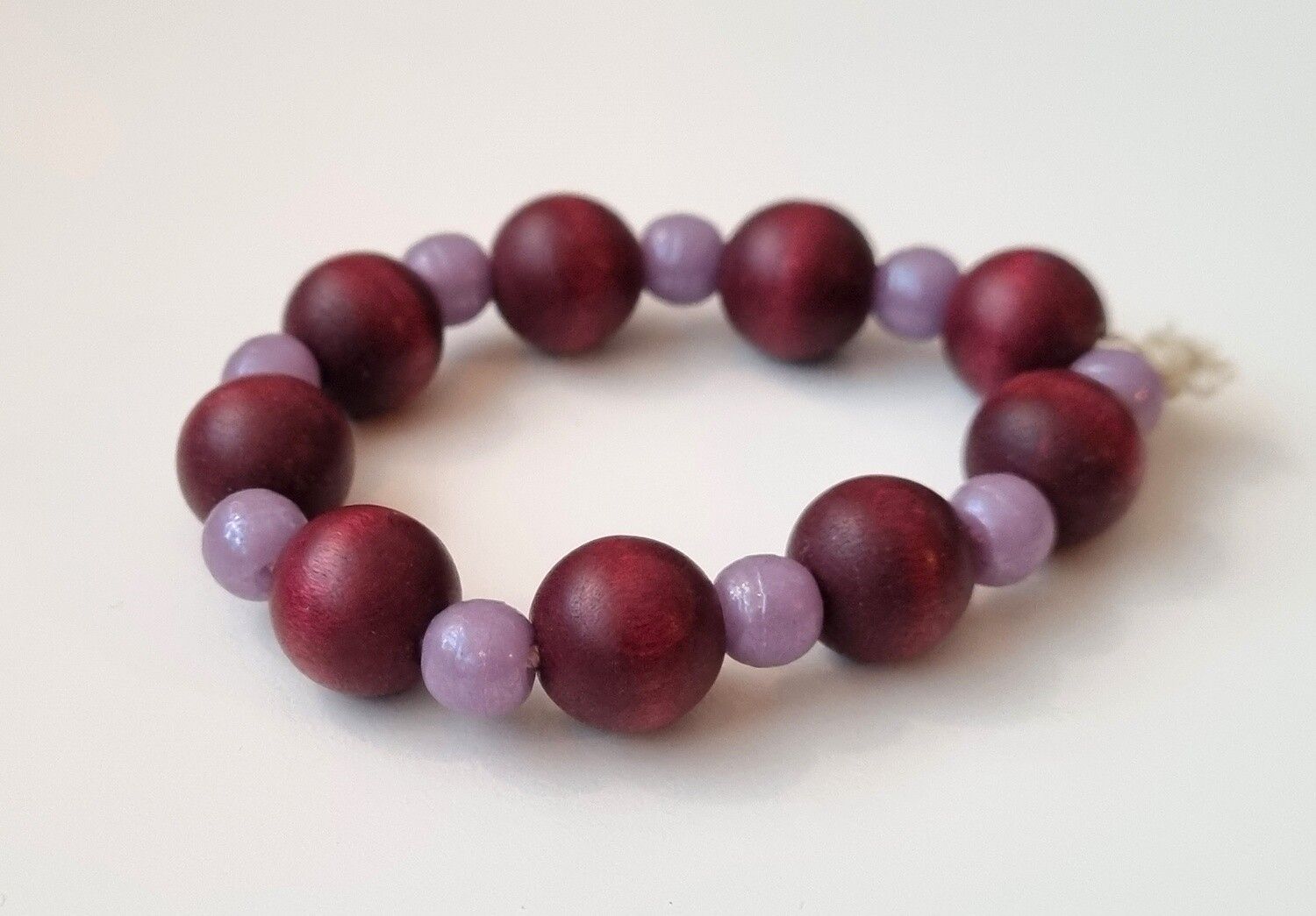 Simpelt litet armband med pärlor