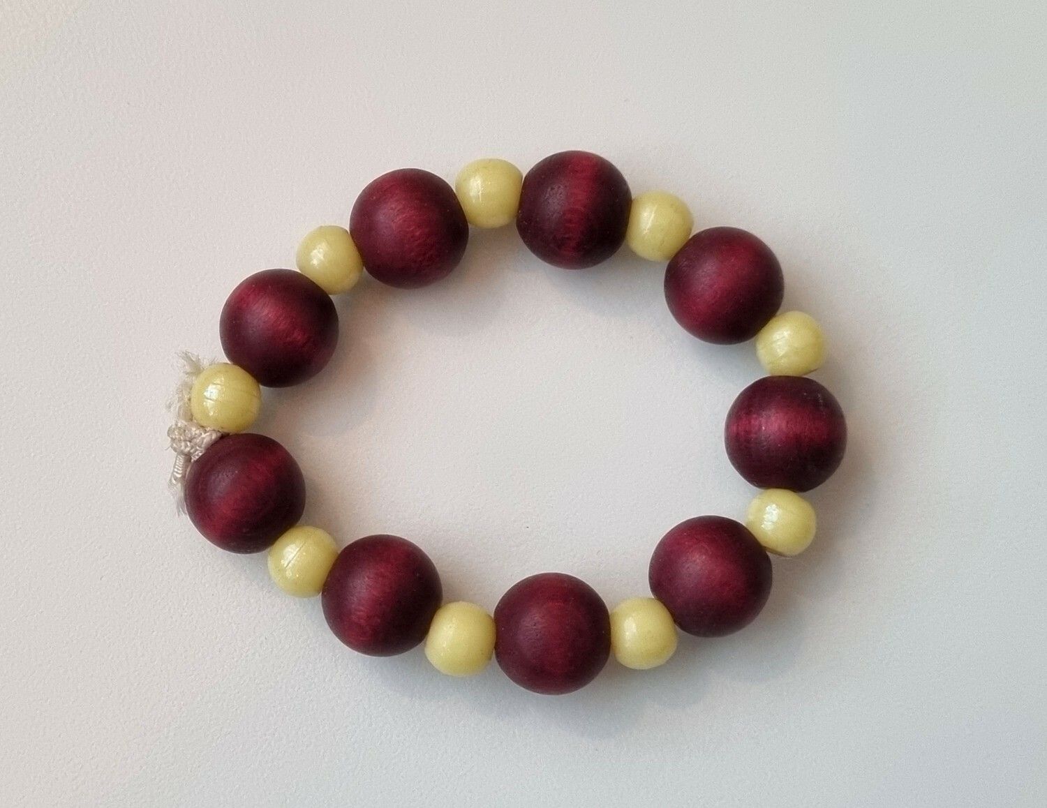 Simpelt litet armband med pärlor