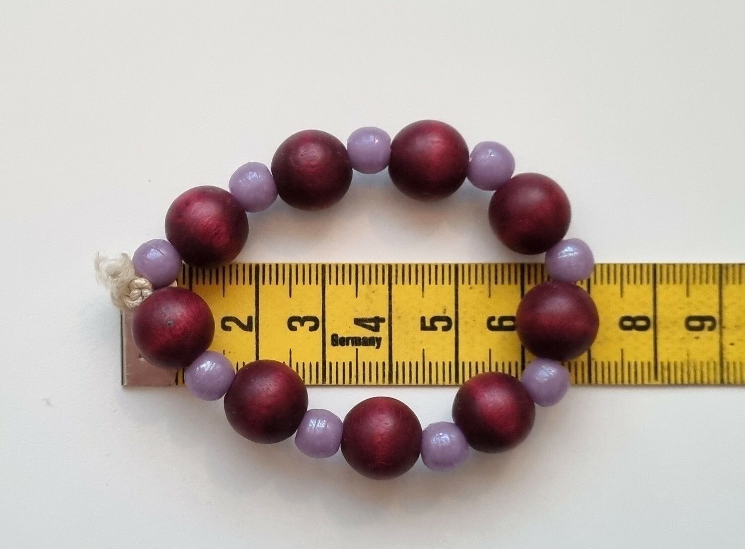 Simpelt litet armband med pärlor