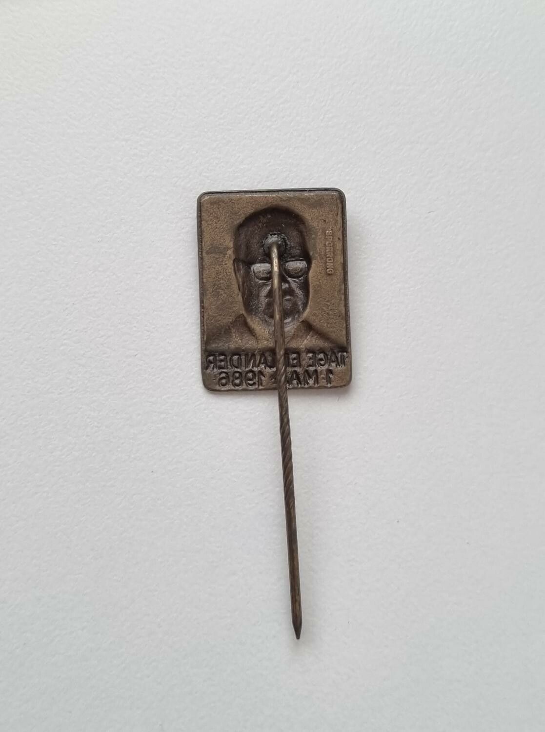 Tage Erlander 1986. pin / nålmärke