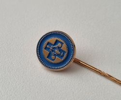 Pin / nålmärke, sporrong