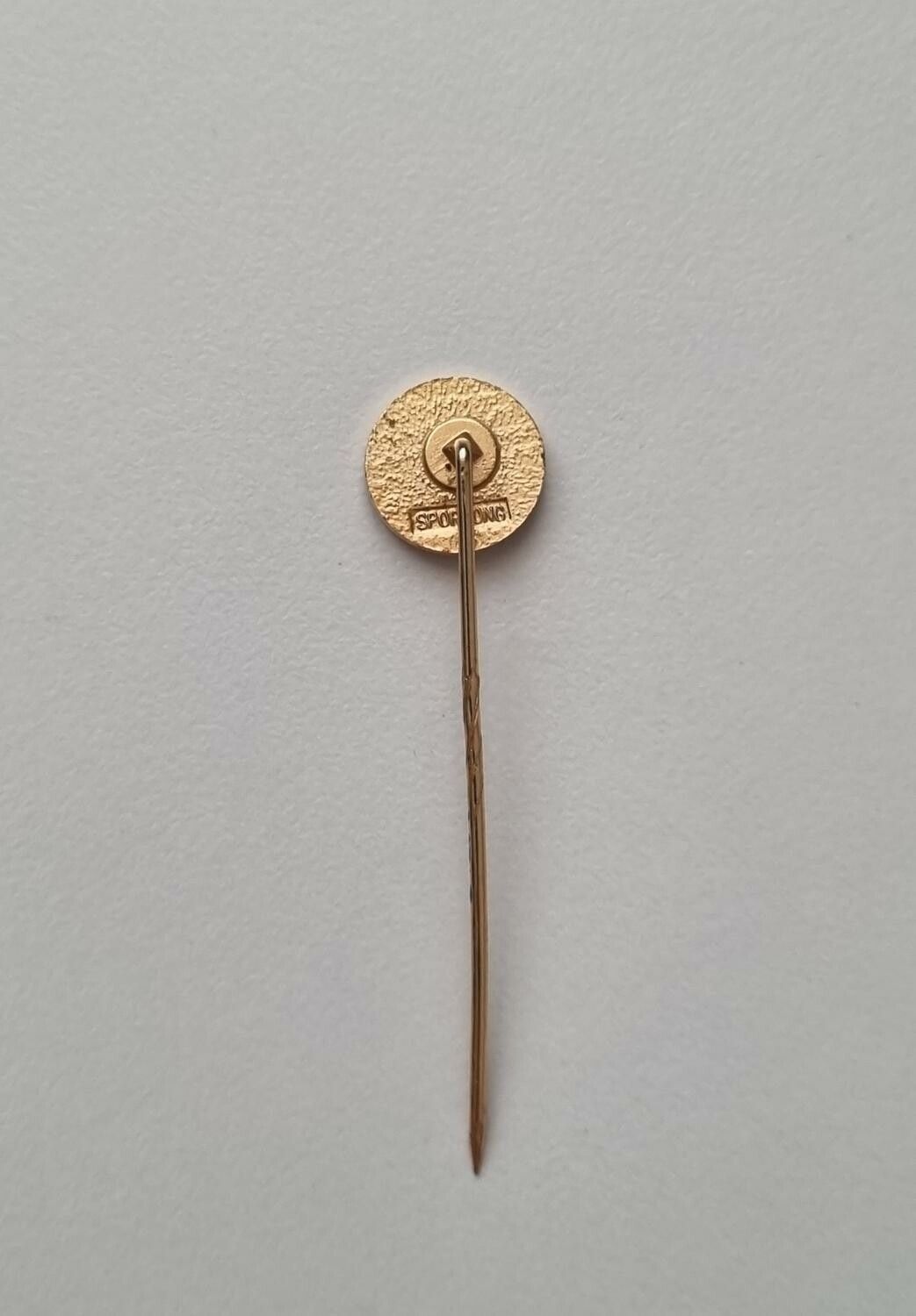 Pin / nålmärke, sporrong