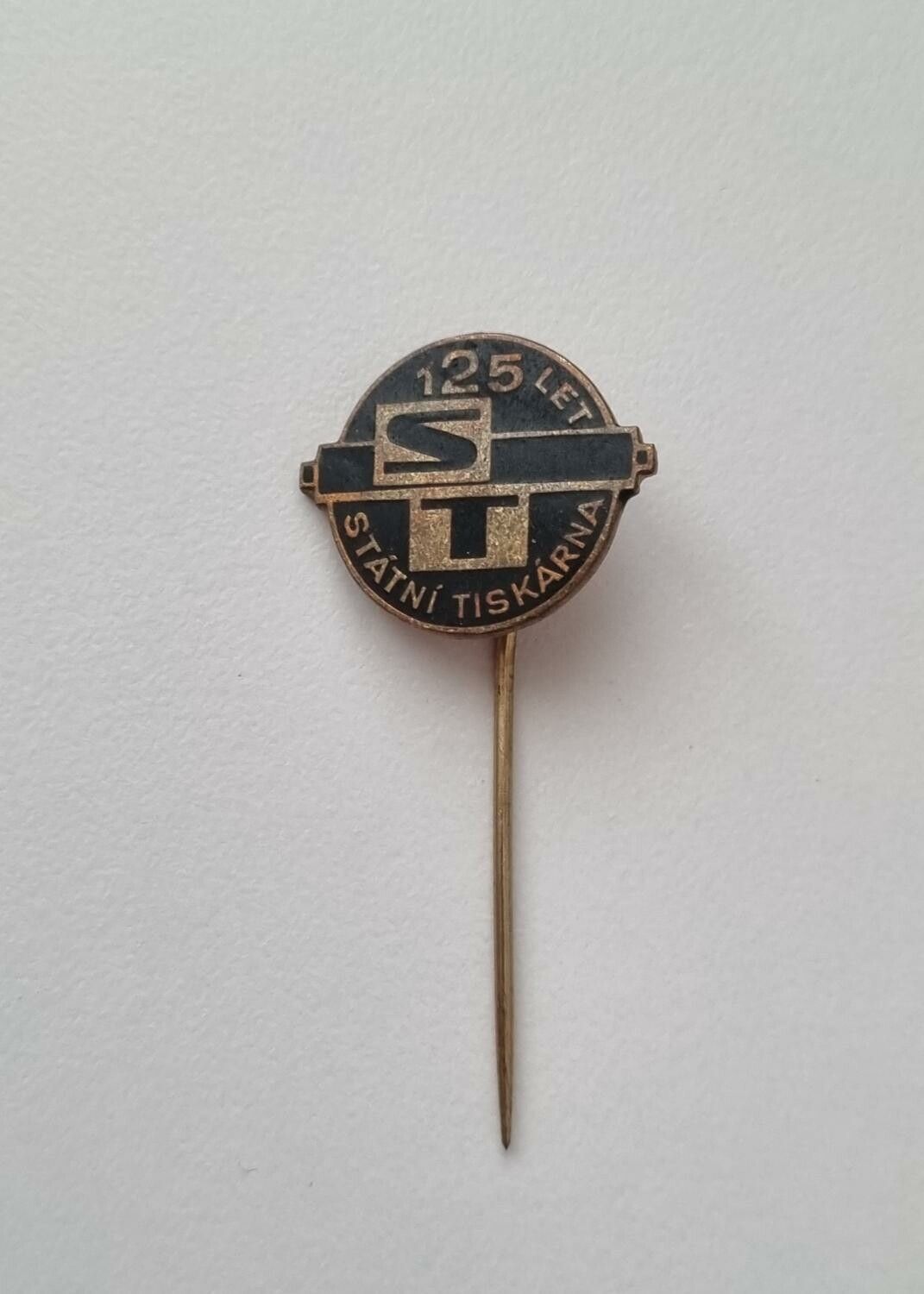 125 LET ST Statni Tiskarna. Pin / nålmärke