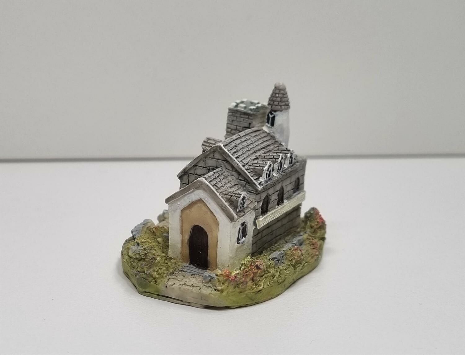 Miniatyrkyrka, minikyrka (hus nr 64)