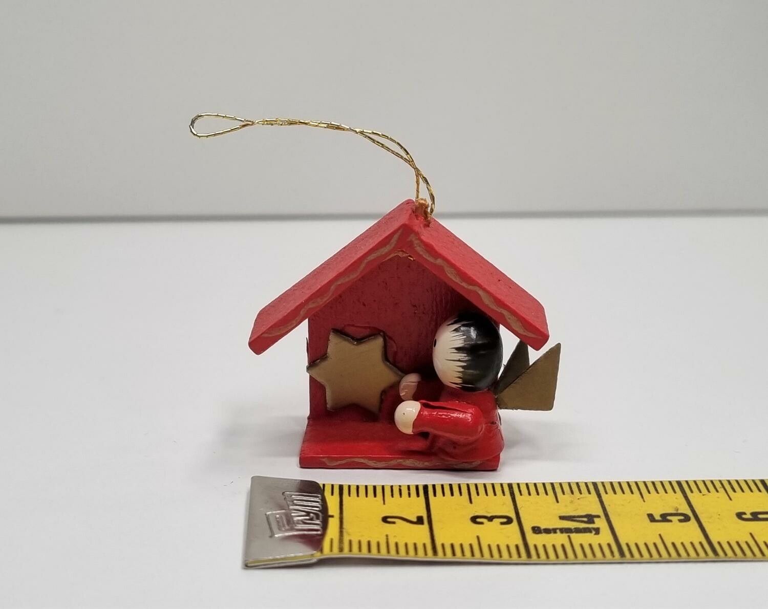 Miniatyrhus, minihus med upphängning (hus nr 149)