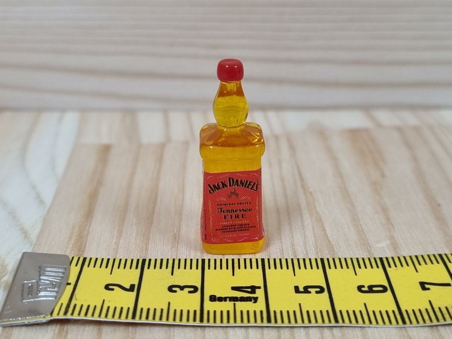 1 st flaska miniatyr, miniflaska till dockskåp, tittskåp