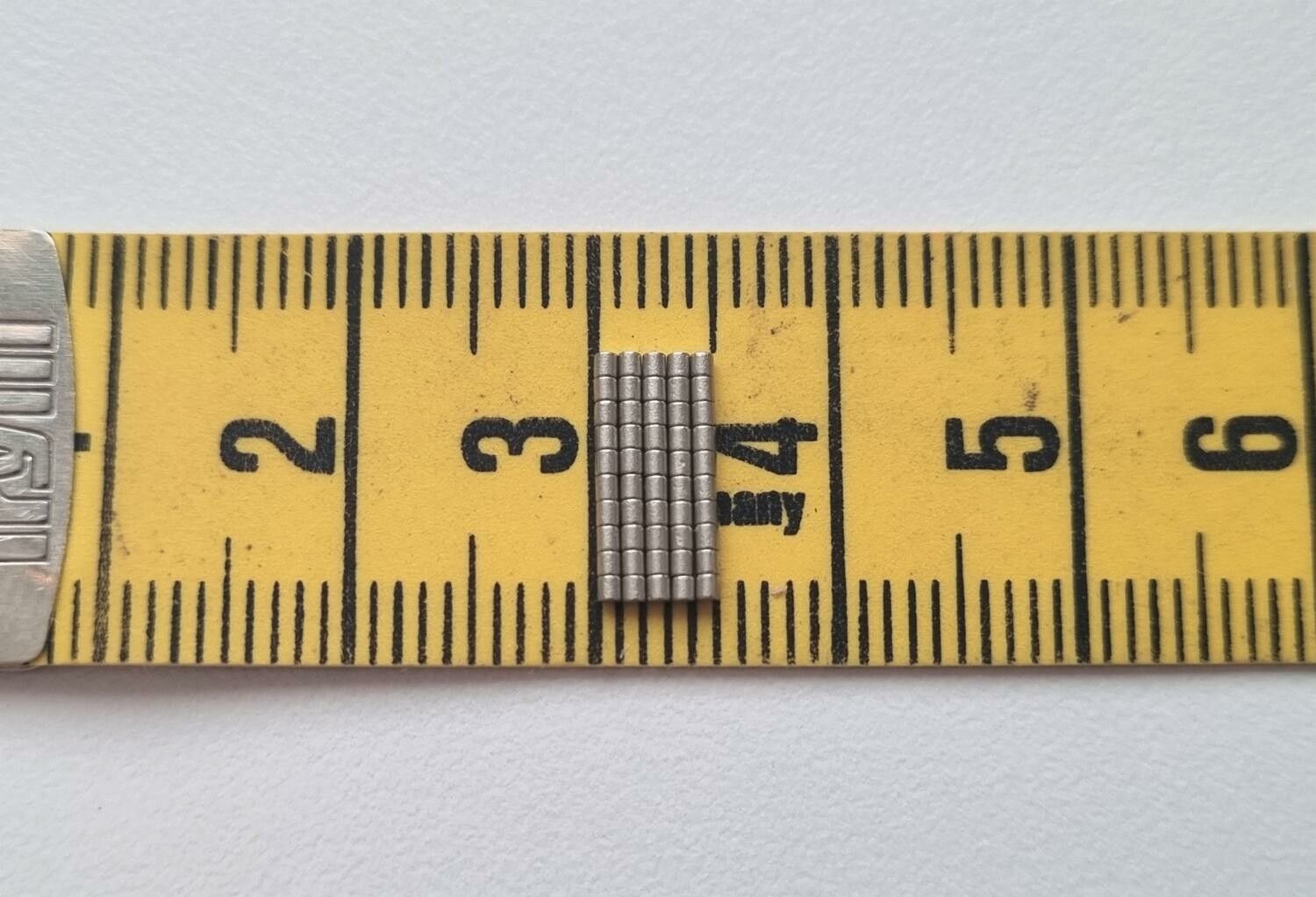 50 st Neodymium magneter (1x1 mm) runda magneter