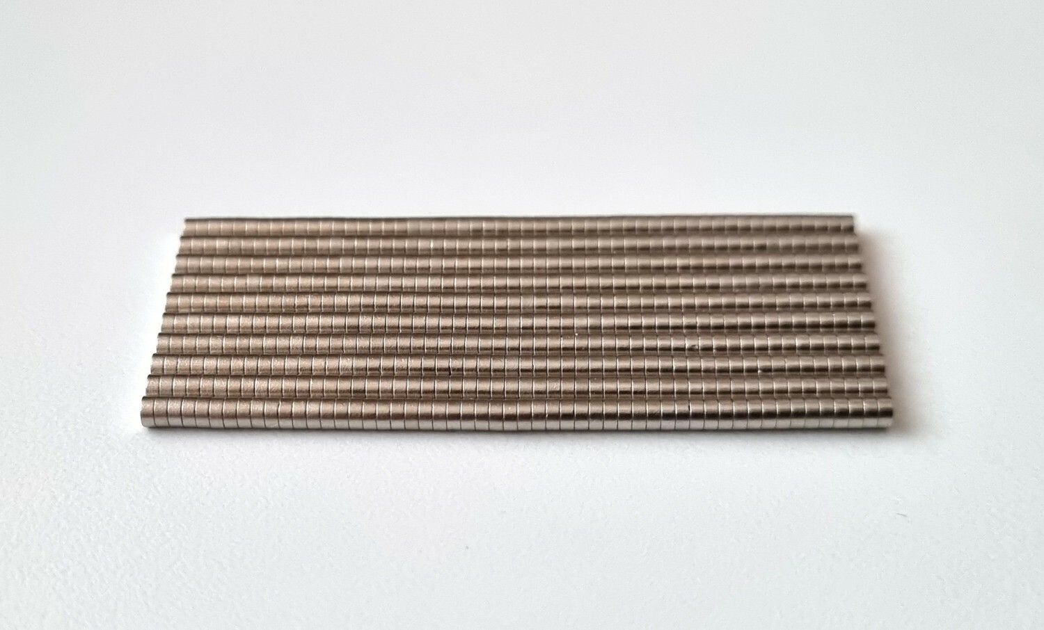 500 st Neodymium magneter (2x1 mm) runda magneter
