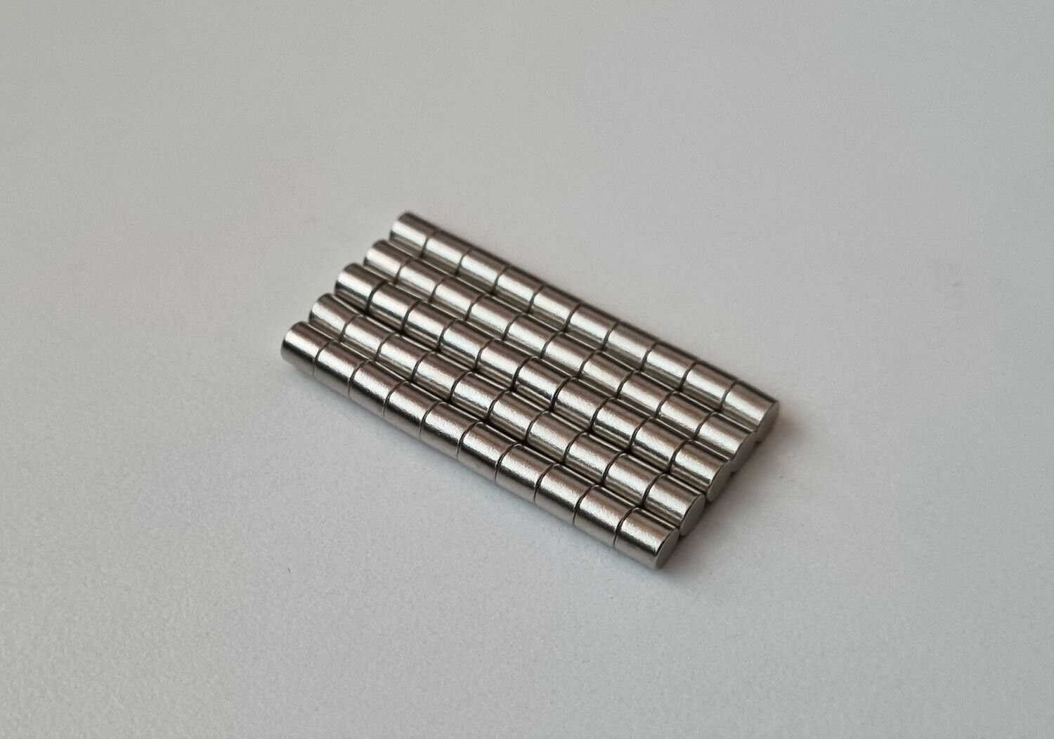 50 st Neodymium magneter (3x3 mm) runda magneter
