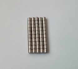 50 st Neodymium magneter (3x3 mm) runda magneter