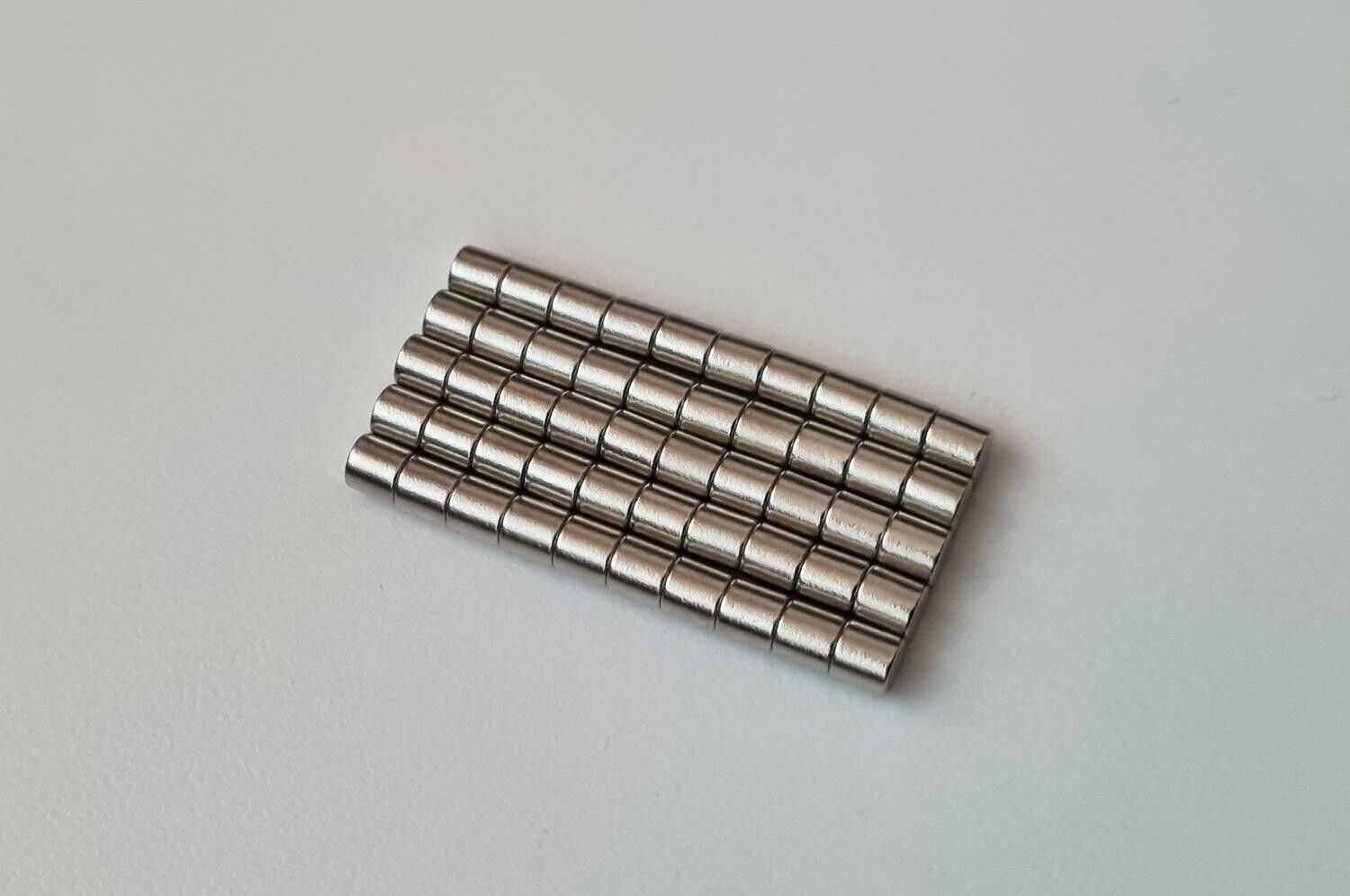 50 st Neodymium magneter (3x3 mm) runda magneter