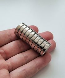 10 st Neodymium magneter (19,5 x 4,9 mm) runda magneter / supermagneter