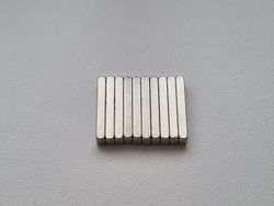 10 st Neodymium magneter (14x3x2 mm) fyrkantiga magneter