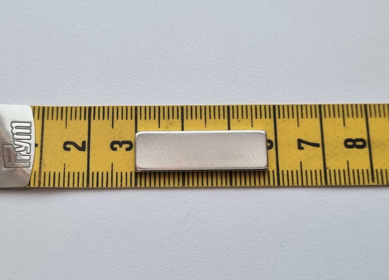 10 st Neodymium magneter (28 x 9 x 1,7 mm) blockmagneter