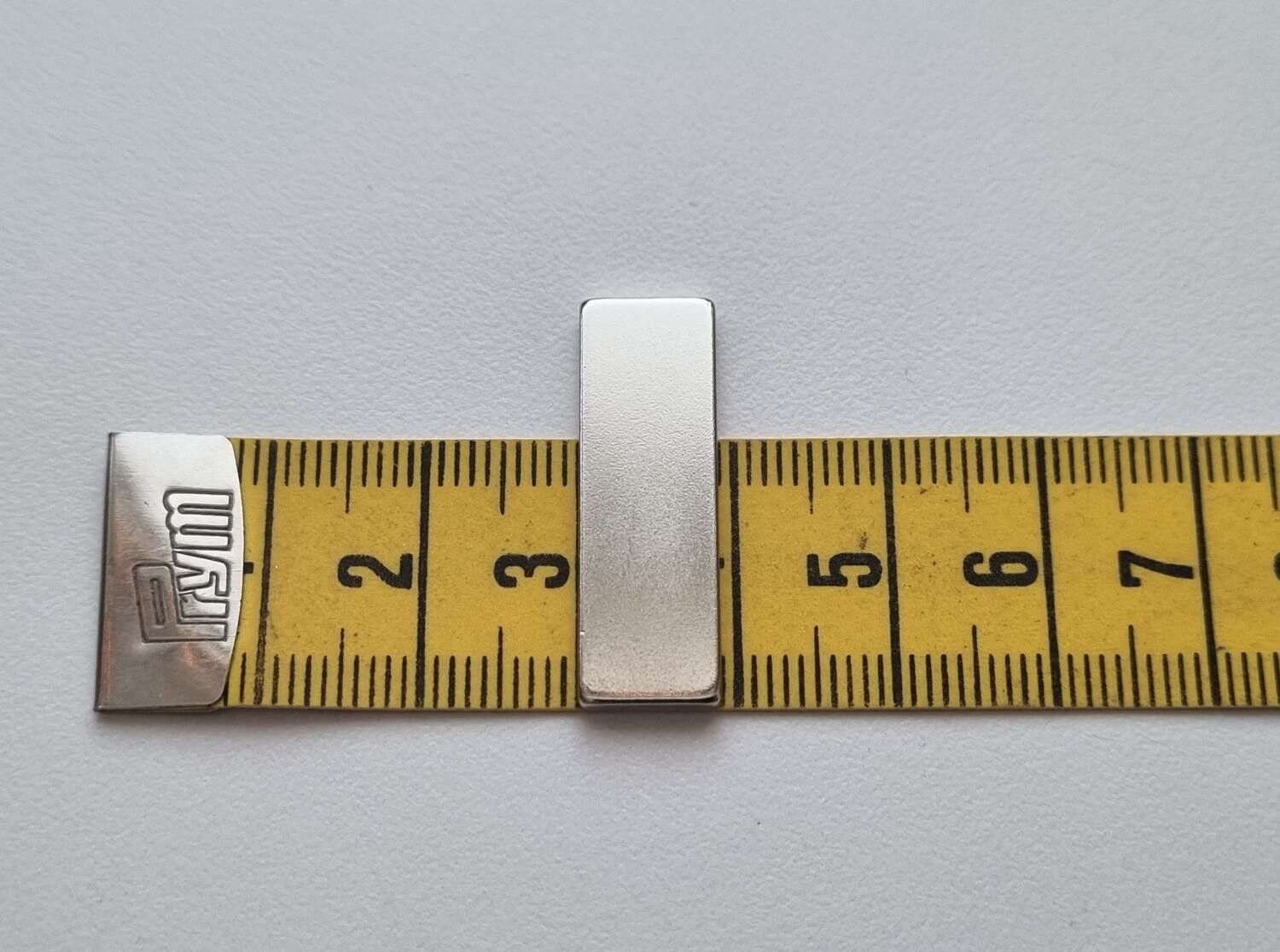 10 st Neodymium magneter (28 x 9 x 1,7 mm) blockmagneter
