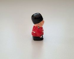 Handmålad livvakt / garde - Miniatyr / figurin för dockskåpet, tittskåp mm