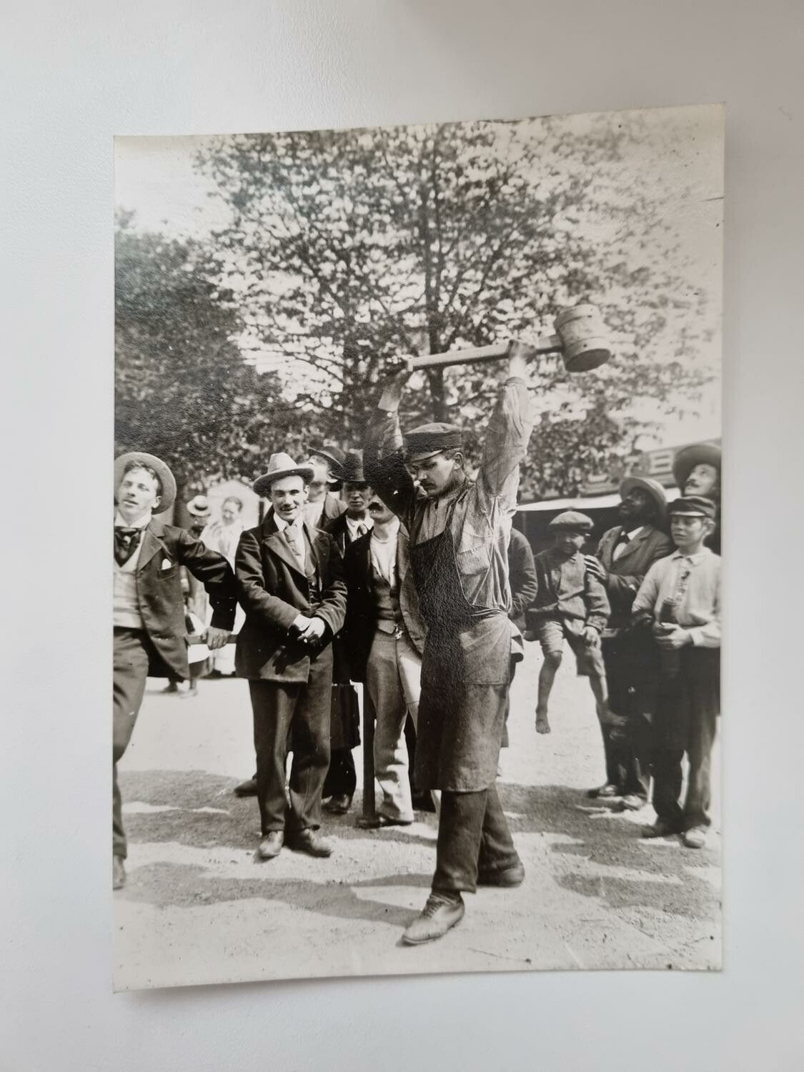 Vykort - Kraftmätning - Gröna Lund ca 1910