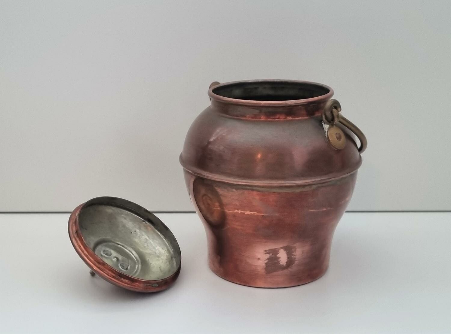 Kopparkittel med lock (10 cm hög)