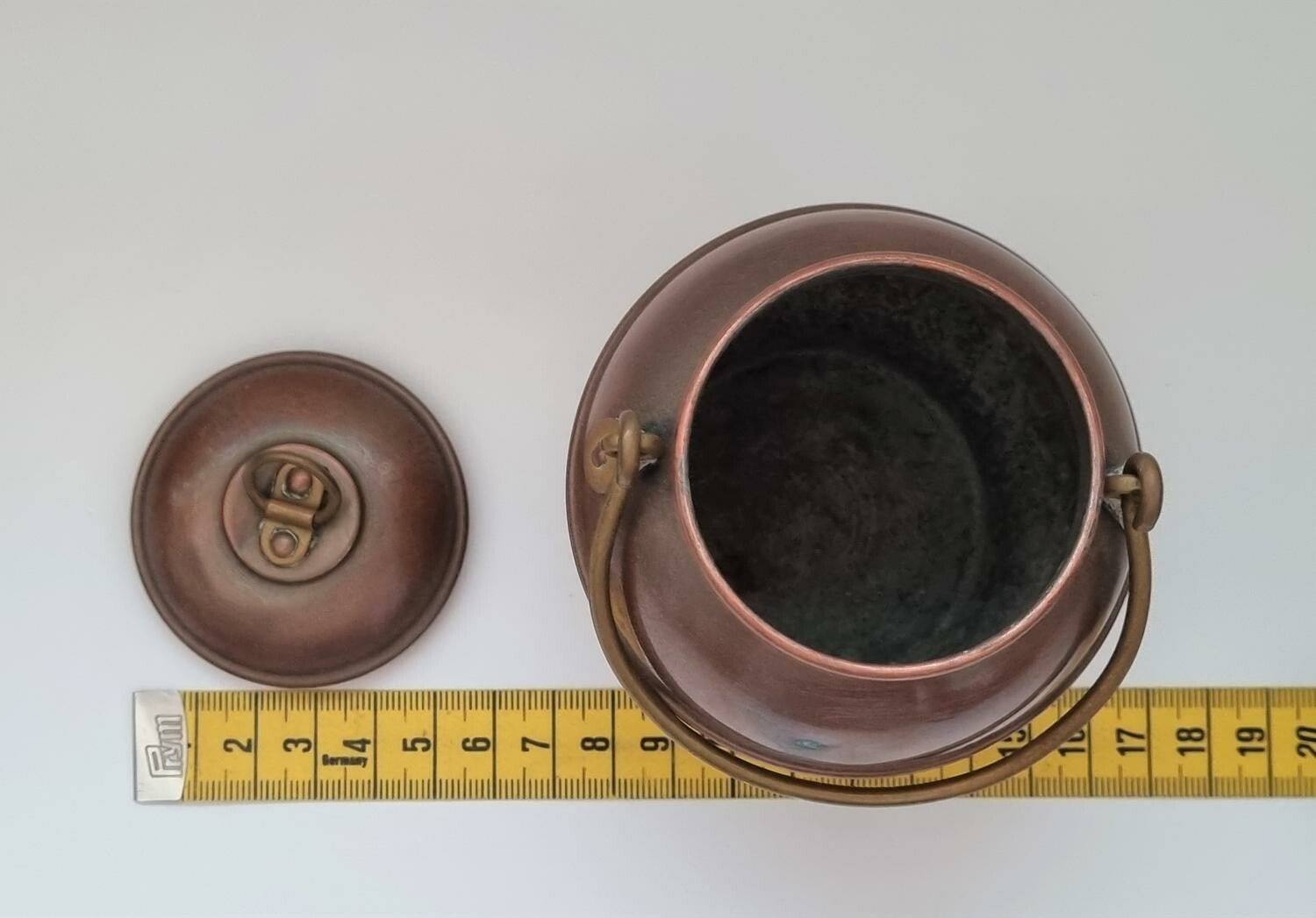 Kopparkittel med lock (10 cm hög)