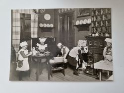 Vykort - Hushållsbestyr 1911