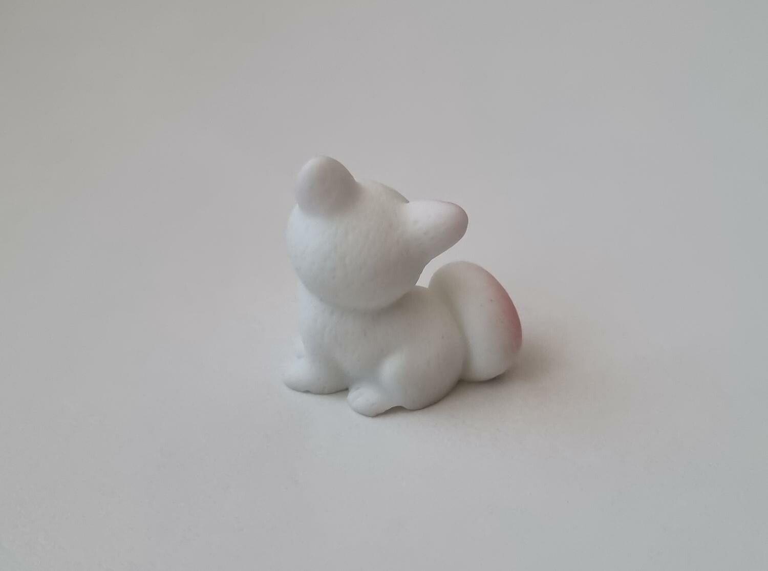 Handmålad räv / katt, miniatyr för dekoration, dockskåp med mera