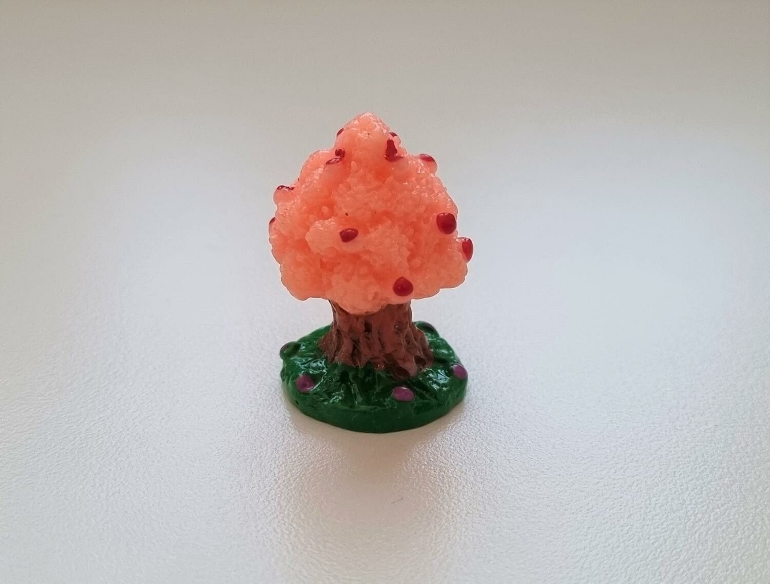 Handmålad rosa träd, miniatyr för dockskåpet, tittskåp (3 cm hög)