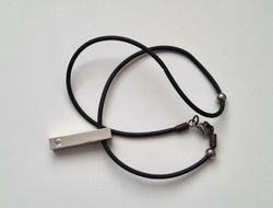 Halsband med stav