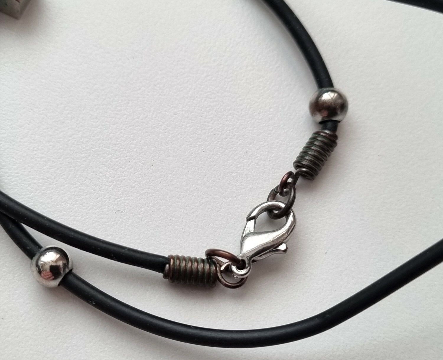 Halsband med stav