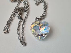 Halsband med hjärta / kristall
