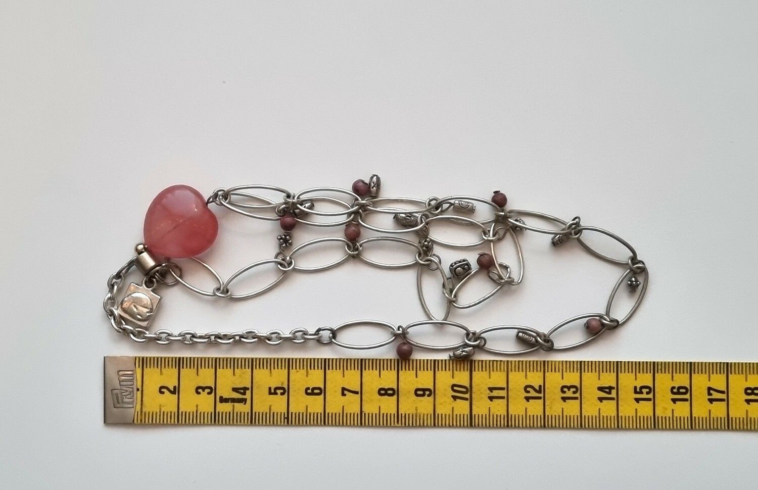 Halsband med hjärta