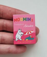 1 st Miniatyrbok, minibok för tittskåp / dockskåp med mera (bok 12)