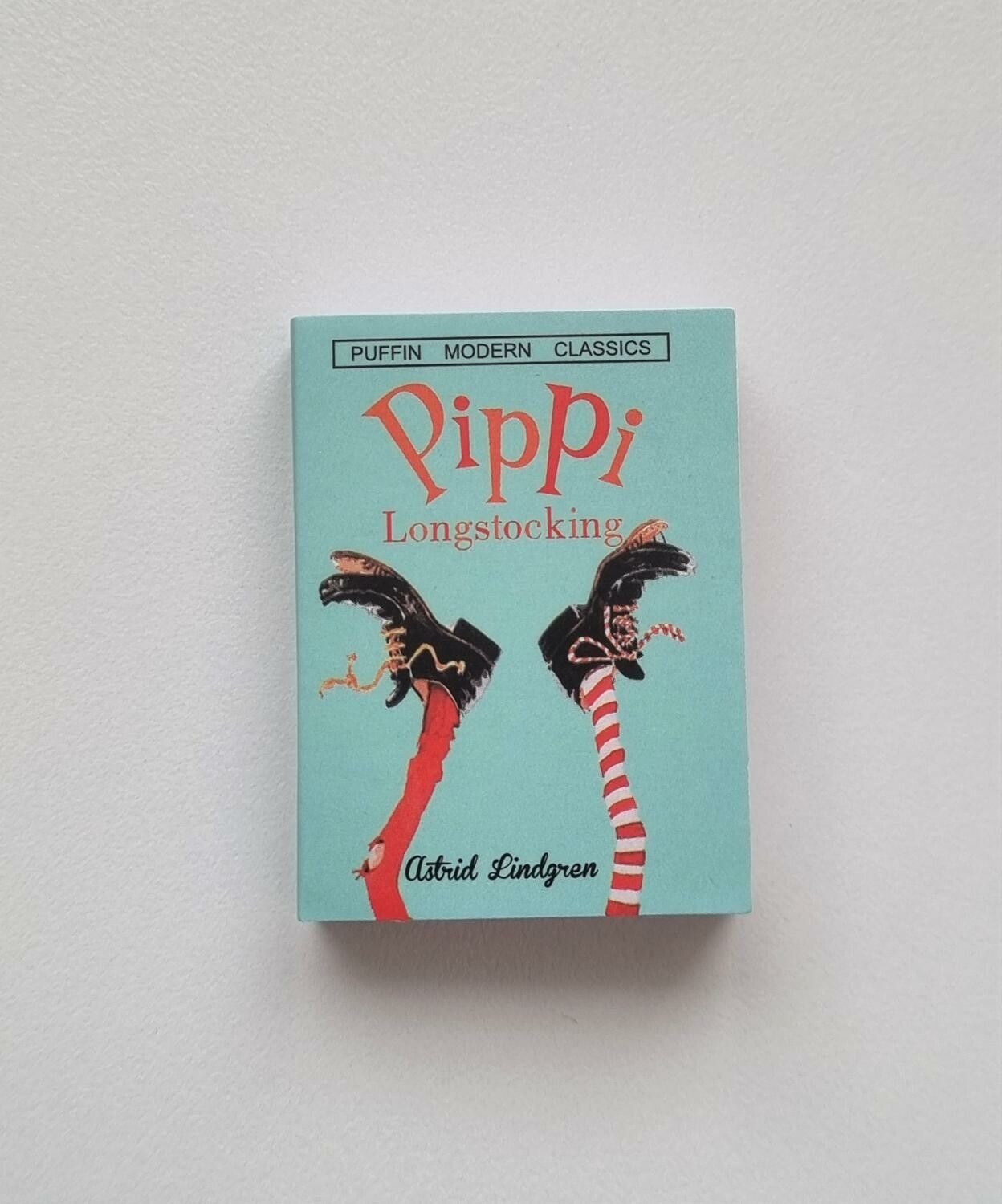 1 st Miniatyrbok, minibok för tittskåp / dockskåp med mera (bok 10)