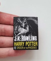 1 st Miniatyrbok, minibok för tittskåp / dockskåp med mera (bok 13)