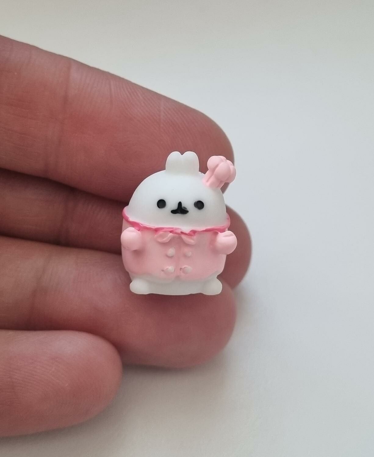 Handmålad figur, miniatyr för dekoration, dockskåp med mera