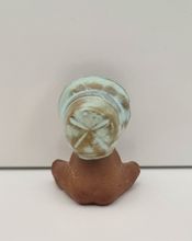 Flicka som sitter, prydnadsföremål / figurin för dekoration