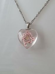 Halsband med hjärtformad glasberlock (50 cm lång kedja) - Rosa