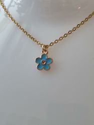 Halsband med blå blomma (50 cm lång kedja)