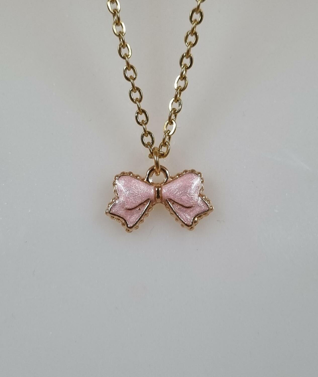 Halsband (45 cm) i rostfritt stål med söt berlock - Rosa rosett