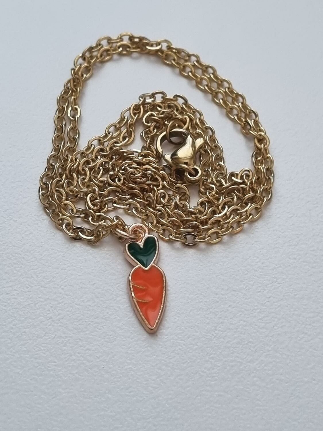Halsband med morot (50 cm lång kedja i rostfritt stål)