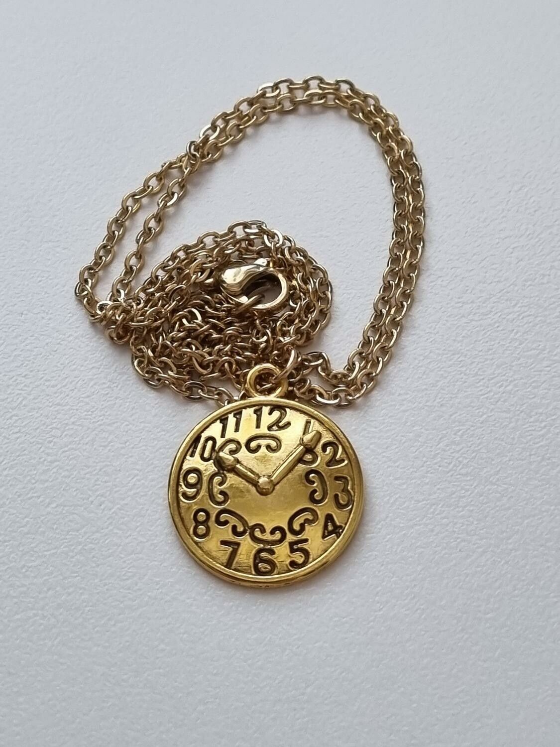 Halsband med klockberlock i steampunk (50 cm långt halsband)