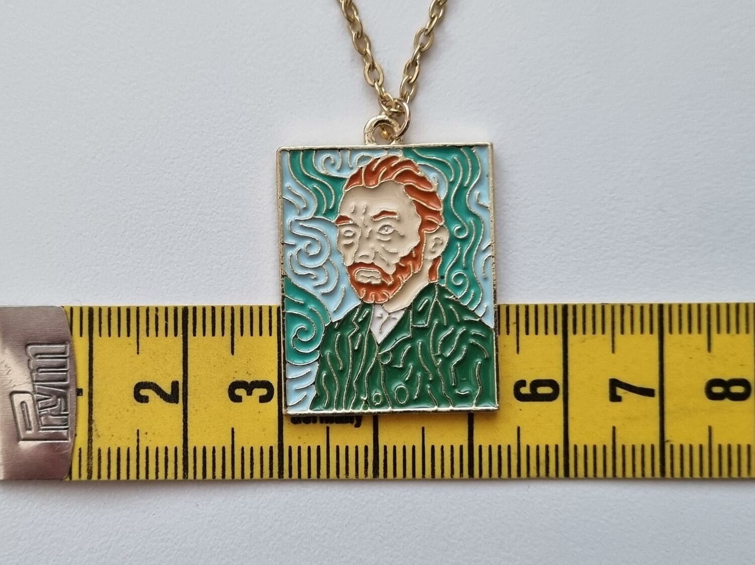 Guldfärgat halsband (45 cm) med porträtt av Vincent van Gogh