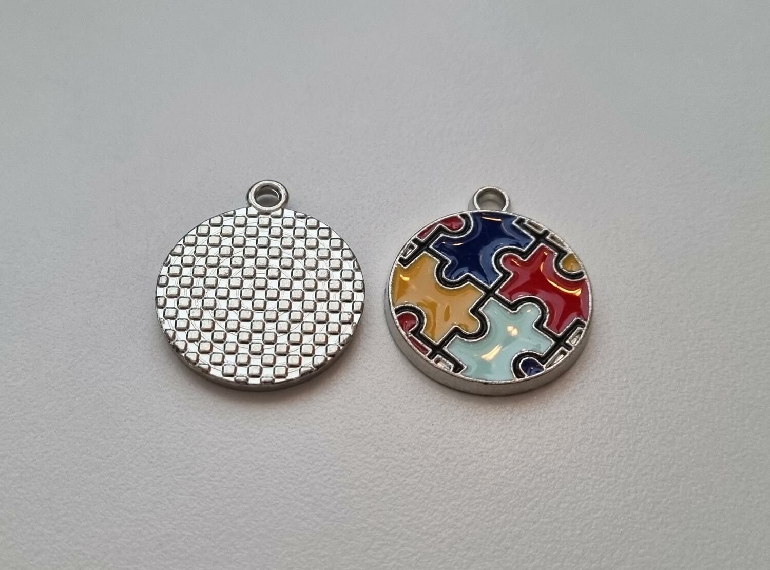 Berlock Autism Medvetenhet rund pusselbit (variant 6)