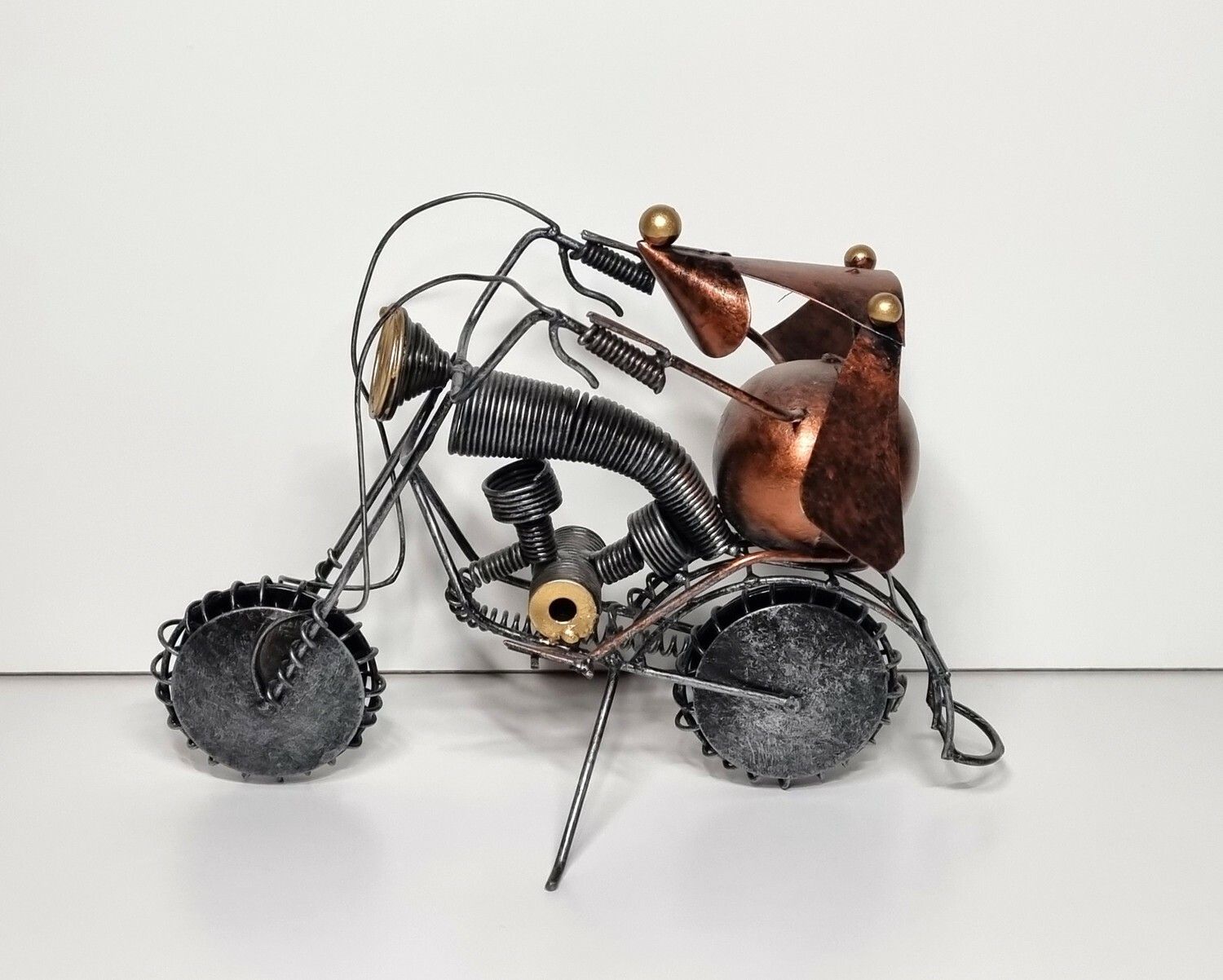 Metallkonst, skulptur. Mus på motorcykel (158 gram)