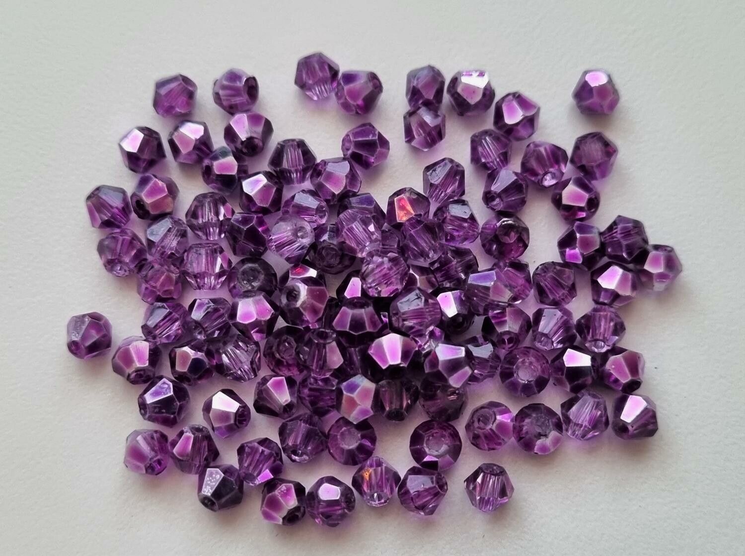 100 st bicone pärlor (4 mm) i mörklila