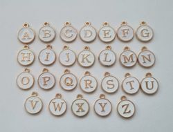 26 st vita bokstavsberlocker (A-Z)